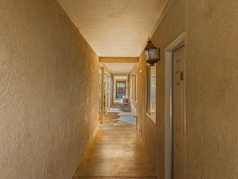 Melton Drive Apartments — Photo 15