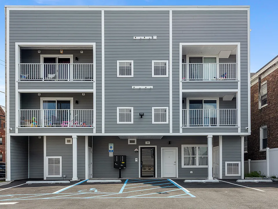 862 E Jersey St #3