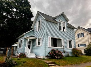 69 Magill St, Manistee, MI 49660