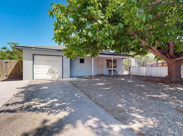 1169 Pine Ct SE, Los Lunas, NM 87031