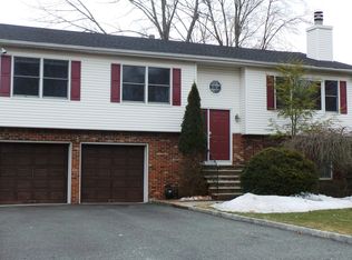 159 Grace Ave, Old Tappan, NJ 07675