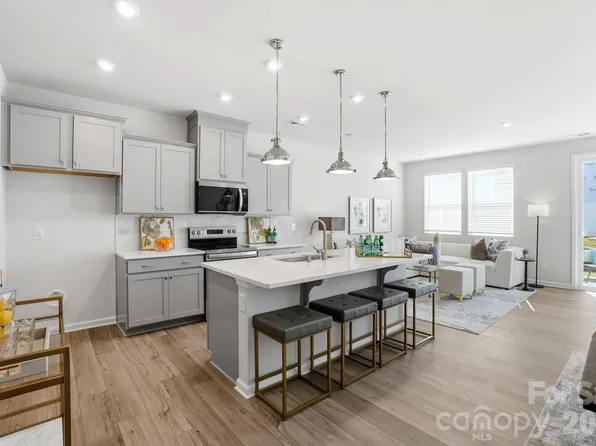 7009 Cerris Dr, Charlotte, NC 28269