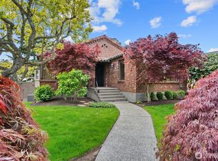 2501 Crestmont Pl W, Seattle, WA 98199