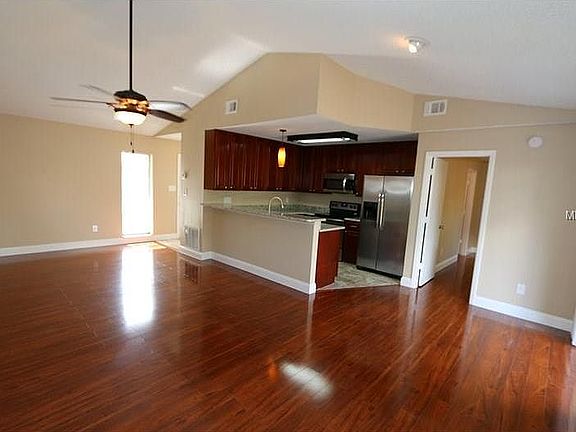 2nd image of 1411 Indiana Ave #1413