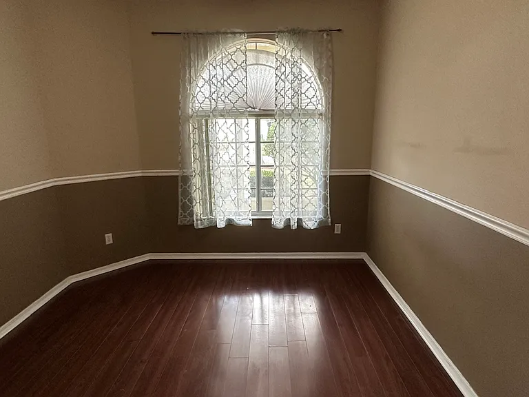 185 Club Villas Ln — Photo 8