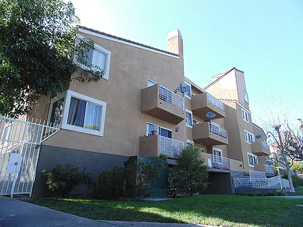 7950 Howe St. — Photo 5