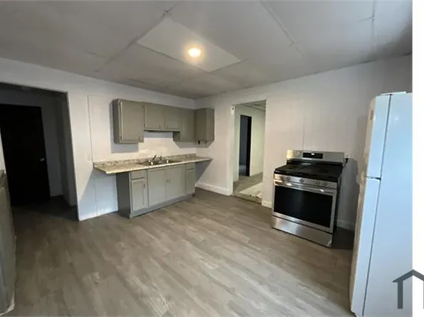 7608 Harvard Ave, Cleveland, OH 44105