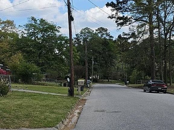 5th image of 1904 Colony Park Rd