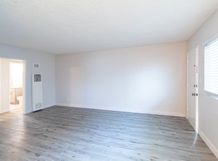 517 Venice Way APT D, Inglewood, CA 90302