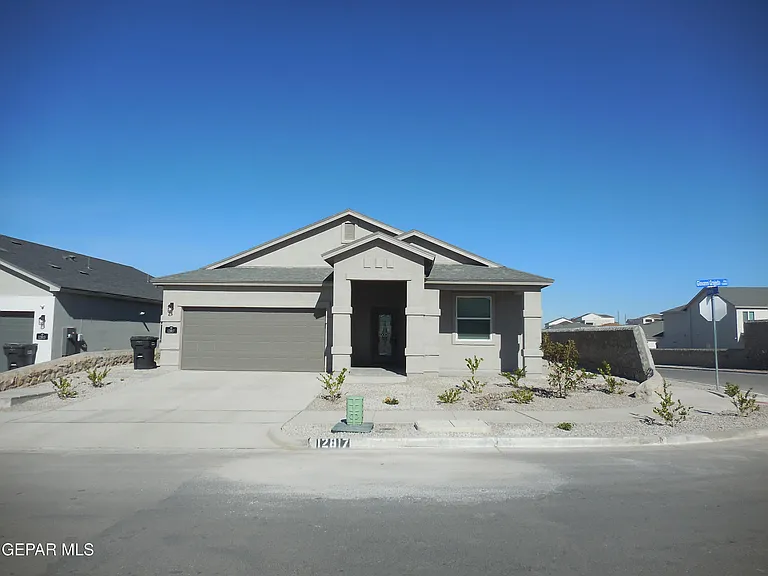 12817 Giovanni Grajeda Ave — Photo 1