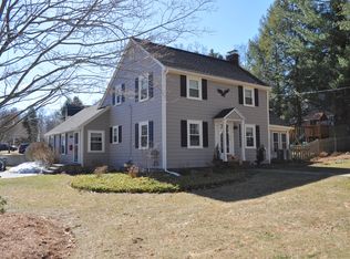 2 Oxbow Rd, Lynnfield, MA 01940