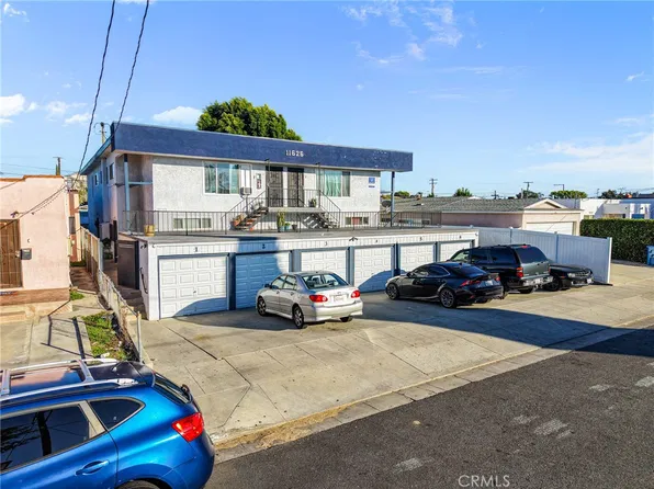 11626 Cedar Ave, Hawthorne, CA 90250