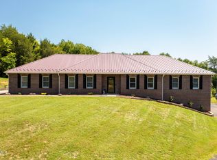 321 Southwood Dr, Kingsport, TN 37664
