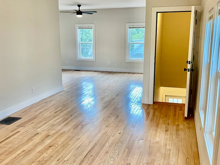 320 Greenway Ave #1 — Photo 3