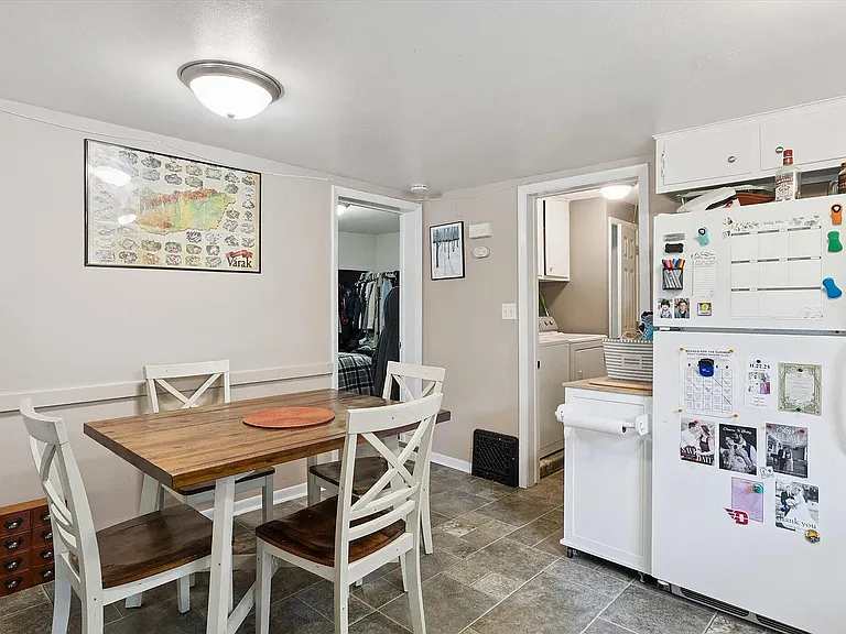 142 Langdon Ave NE #1 — Photo 12