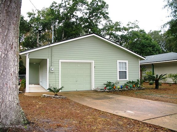3rd image of 733 Cypress Avenue