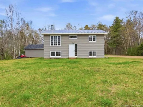 64 Holt Rd, Upper Miramichi, NB E9C 2C6