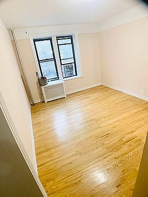5th image of 801 W 181st St APT 3