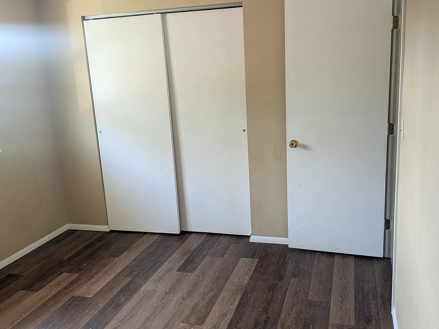 2 bed, 1.5 bath, $900 — Photo 4