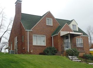323 Veri Dr, Pittsburgh, PA 15220