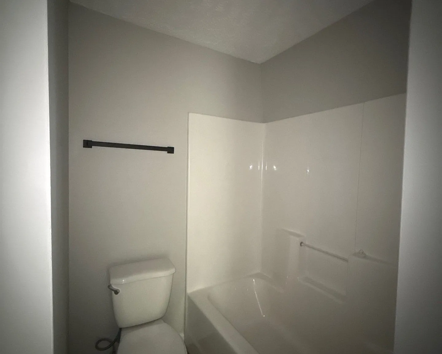916 Monroe #3, Brownsville - Unit 1 — Photo 2