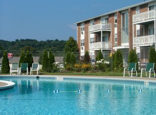 252 Spring St APT 15, Naugatuck, CT 06770