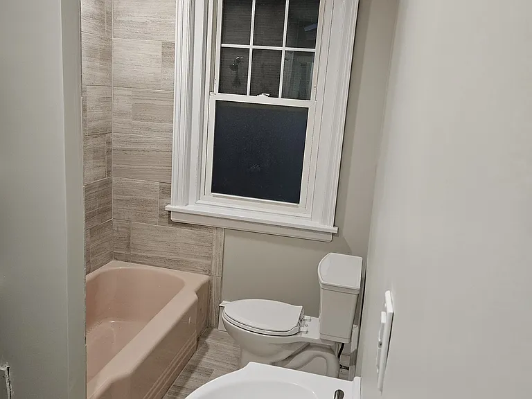 500 Gay St #2A — Photo 7