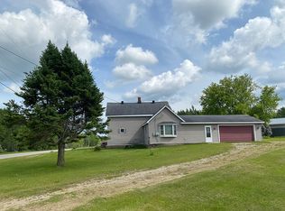 5597 F Rd, Bark river, MI 49807