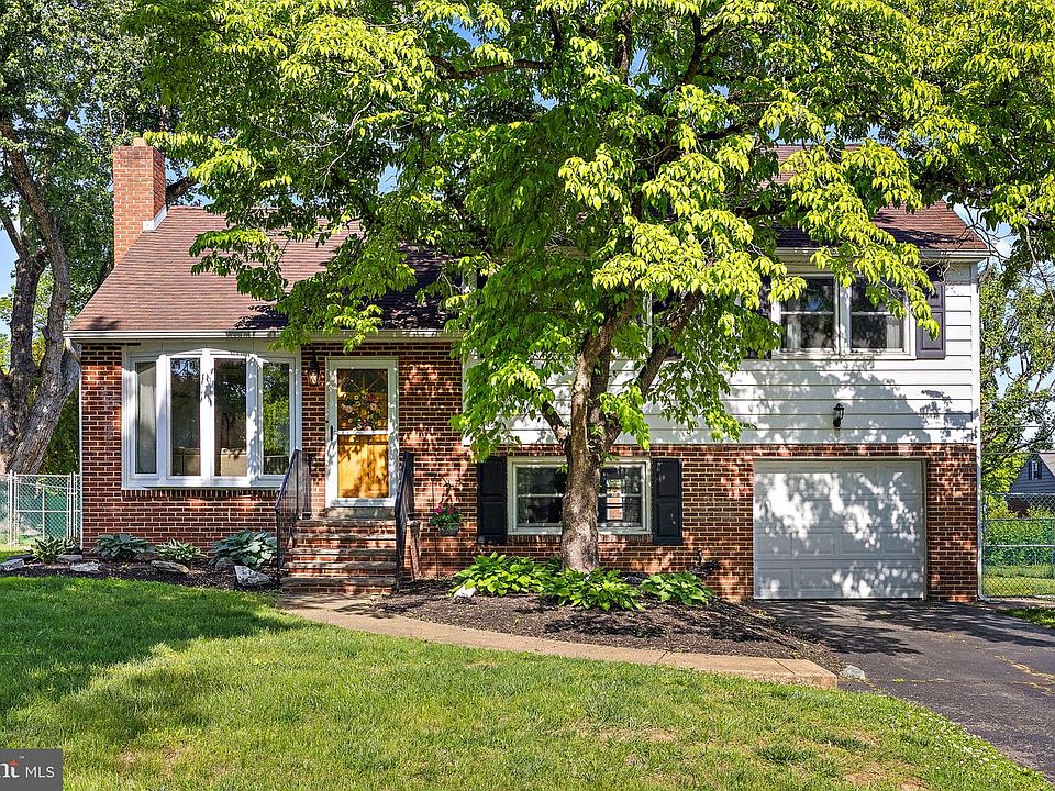 1st image of 2619 Maclary Dr