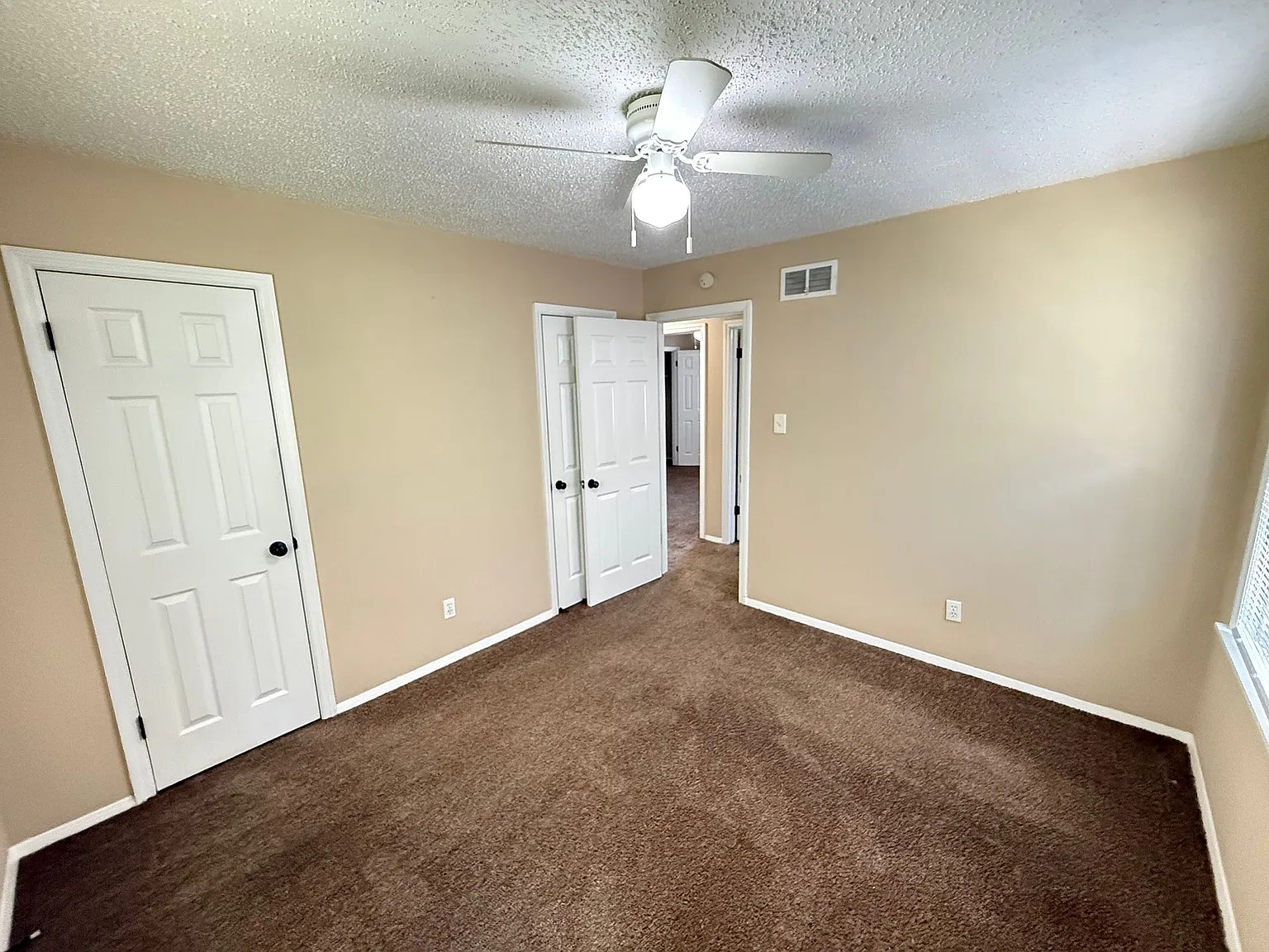 2094 Pueblo Ave — Photo 3