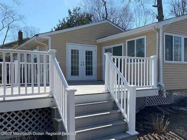 4 bed, 2.0 bath, 2000 sqft, $3,500 — Photo 2