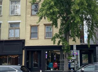 19 E Main St APT 6, Mechanicsburg, PA 17055