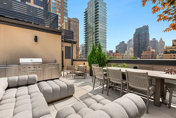 Sold by Reuveni LLC | media 10