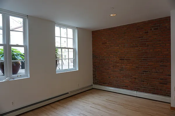 Rented by Compass | media 54