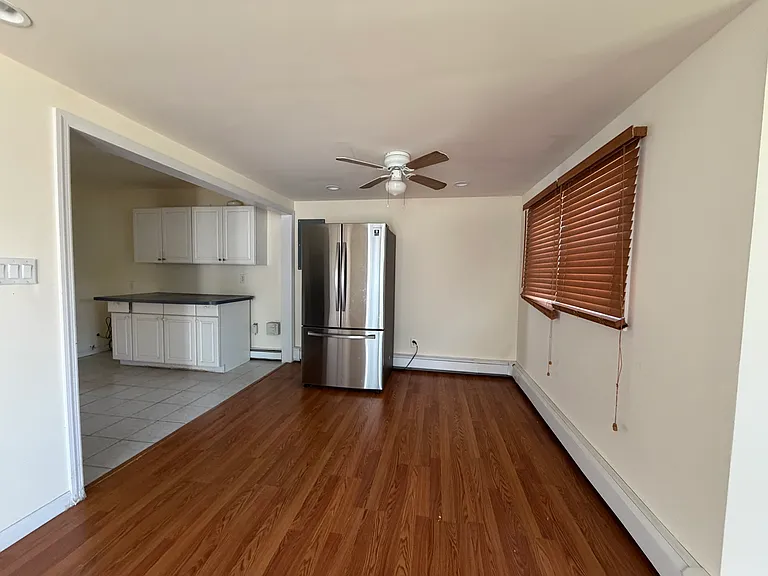 38 Island St — Photo 3