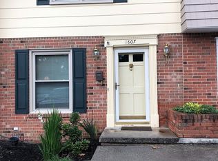 1807 Sussex Rd, Blacksburg, VA 24060