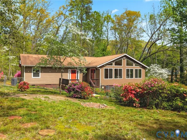 8001 Jahnke Rd, North Chesterfield, VA 23235