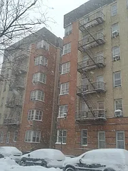 30 Park Terrace East in Inwood