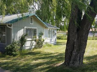 212 Hoyt Ln, Medford, OR 97501