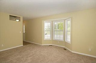 3rd image of 321 Abbington Ct