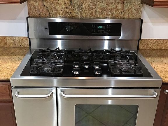 3rd image of 5525 Calle Nuestra NW