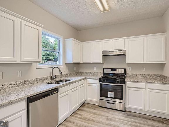 5th image of 2236 Tullamore Cir
