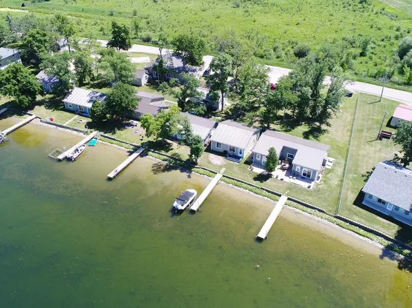 27096 Little Floyd Lake Rd, Detroit Lakes, MN 56501