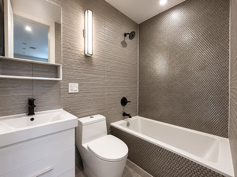67-02 60th St #2L — Photo 5