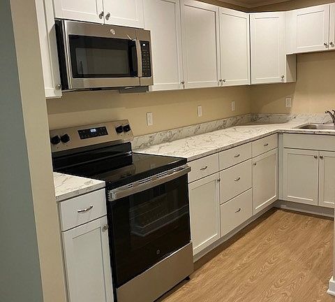 4th image of 84A Railroad St #84A