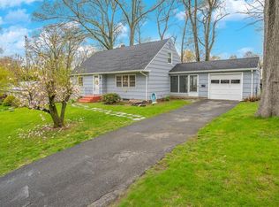 86 Hadley St, Springfield, MA 01118