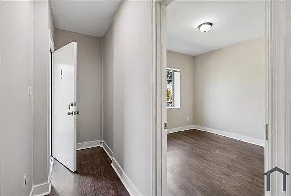 1241 Raum St NE #1 — Photo 4