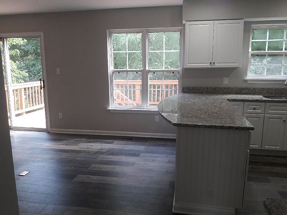 Kitchen, Family & Deck