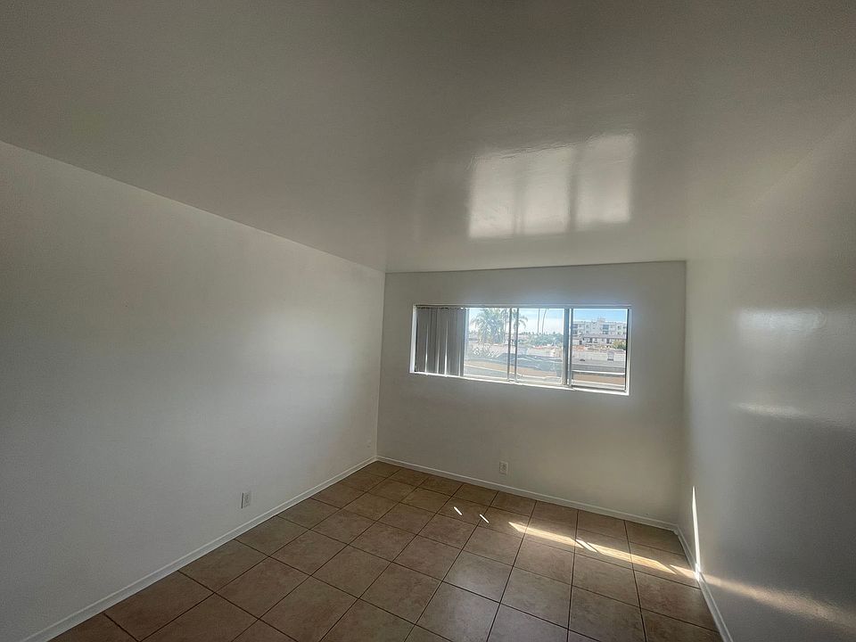 1st image of 3500 W 63rd St APT 9