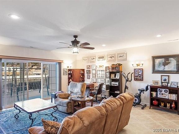 4th image of 57 Bay Hill Cir